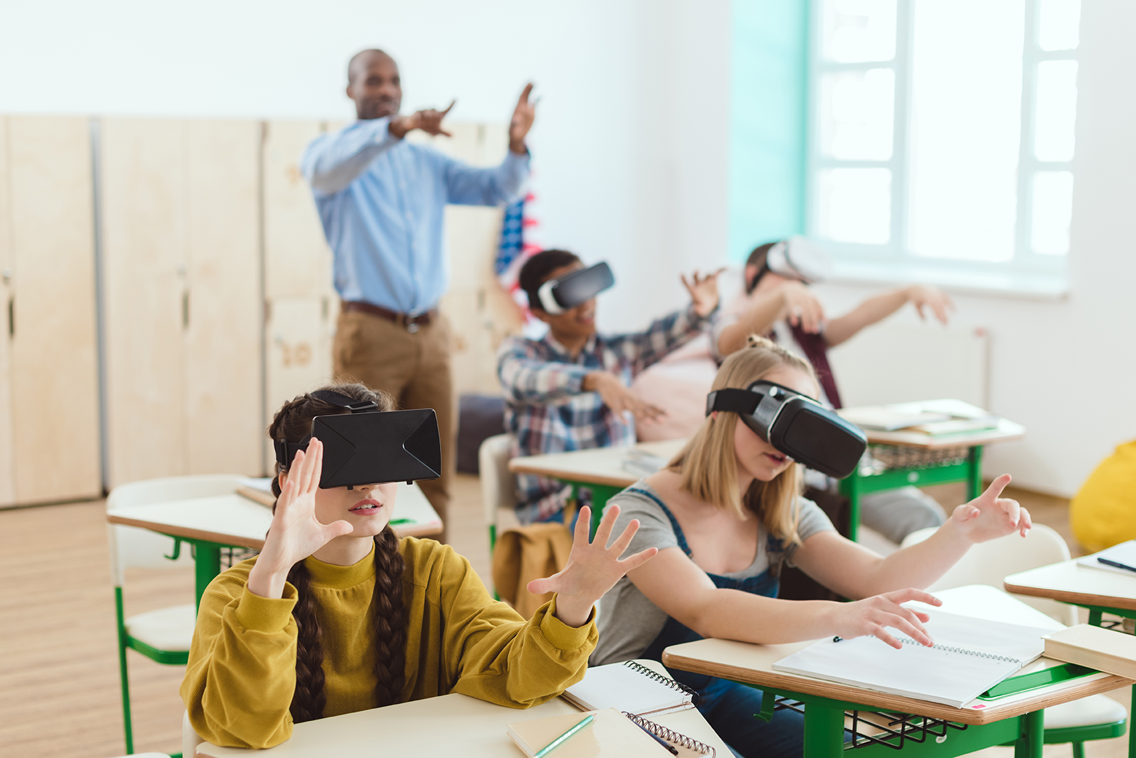 What is virtual reality and why is it important? - ComplyPlus LMS™ - The Mandatory Training Group UK -